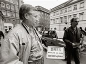 Libor evk (vlevo) se stal fredaktorem Mlad fronty 20. listopadu 1989