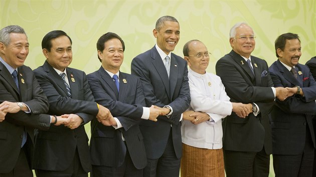 Americk prezident Barack Obama ve tvrtek picestoval na vchodoasijsk summit ASEAN v Barm (13. listopadu)
