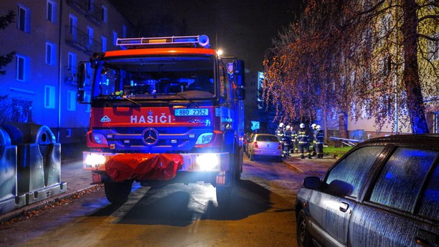 Hasii museli evakuovat z domu v Meluznov ulici na tictku lid.