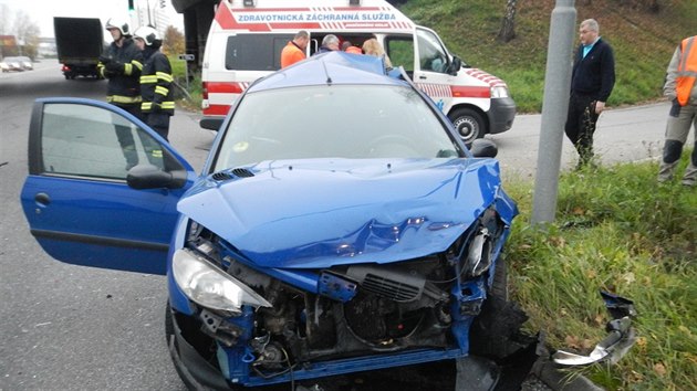 V Budjovicch se srazil autobus a ti auta.