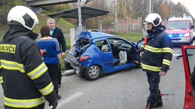 V Budjovicch se srazil autobus a ti auta.