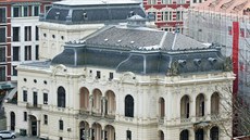 Karlovarské městské divadlo se dočká částečné opravy. Karlovarské městské divadlo se dočká částečné opravy.