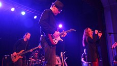 Koncert undergroundových kapel v KD Peklo, vystoupení skupiny Půlnoc. Koncert undergroundových kapel v KD Peklo, vystoupení skupiny Půlnoc.