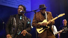 Blues Alive každoročně nabízí řadu předních evropských i světových hvězd tohoto žánru, mimo jiné získal loni ocenění Keeping The Blues Alive Award. Na fotografii z jednoho z předchozích ročníků Mud Morganfield a Big Bill Morganfield. Blues Alive každoročně nabízí řadu předních evropských i světových hvězd tohoto žánru, mimo jiné získal loni ocenění Keeping The Blues Alive Award. Na fotografii z jednoho z předchozích ročníků Mud Morganfield a Big Bill Morganfield.