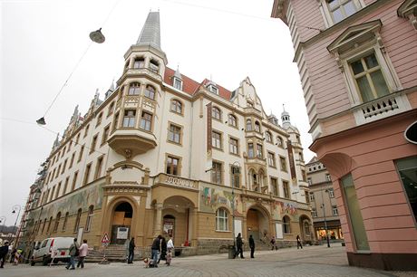 Elektina nepjde v centru Karlových Var kvli dokonované rekonstrukci Národního domu.
