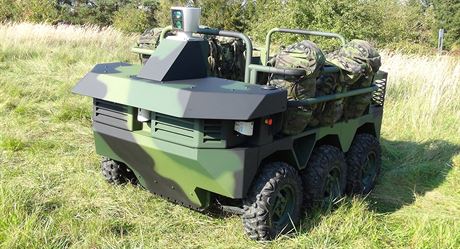 Prototyp eskho vojenskho robotickho vozidla TAROS V2 ve verzi 6x6.