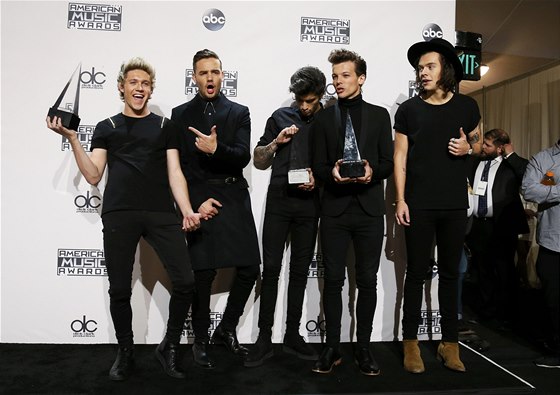 One Direction získali hned ti American Music Awards 2014.