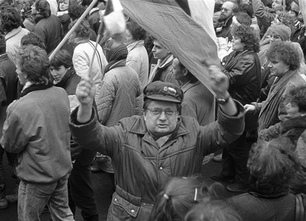 Zábr z revoluních dní roku 1989