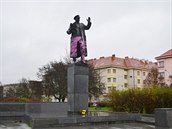 Socha maršála Koněva narůžovo Socha maršála Koněva narůžovo