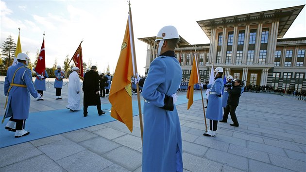 Pape Frantiek na nvtv Turecka. (28. listopadu 2014)