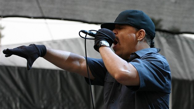 Love Planet 2006 - Body Count feat. Ice-T - Prkopníci rap-metalu Body Count vystoupili se svým frontmanem Ice-T na festivalu Love Planet na praském Výstaviti. (12. srpna 2006)