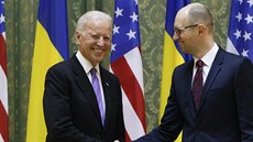 Viceprezident USA Joe Biden se v pátek setkal i s ukrajinským premiére...