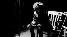 Bob Dylan v zákulisí koncertu (z knihy Kdo je ten chlap?)