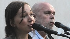 Půljablkoň (Marie Puttnerová a Michal Němec) Půljablkoň (Marie Puttnerová a Michal Němec)
