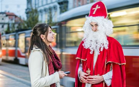 Tramvají se v pravidelné rubrice MF DNES svezl Mikulá v podání Michala Jílka.