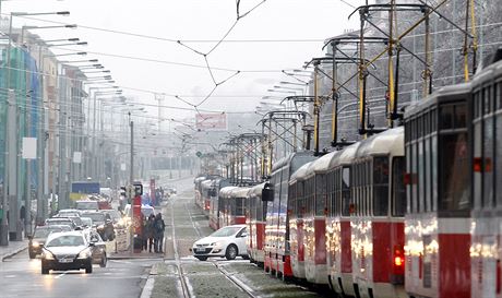 Ledovka v Praze ochromila hlavn tramvaje