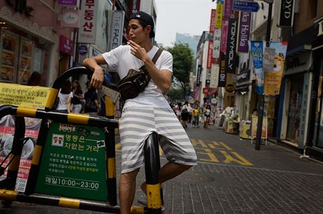 Nákupní zóna Myeongdong v Soulu