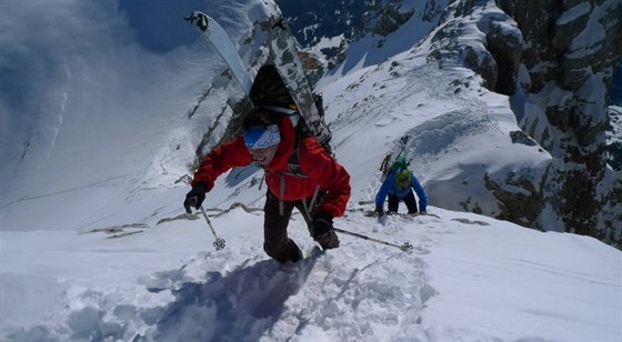 Dolomity, Jiní Tyrolsko, závrená pasá pi výstupu na Lavarellu