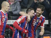 Glov radost hr Bayernu Mnichov v utkn s Leverkusenem, uprosted je...