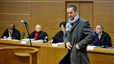 Juraj Thoma stanul před Krajským soudem v Českých Budějovicích. Využil možnost... Juraj Thoma stanul před Krajským soudem v Českých Budějovicích. Využil možnost...