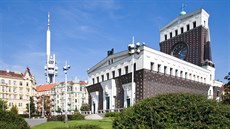 Absolutní dominantou Jiřího z Poděbrad je kostel Nejsvětějšího Srdce Páně. Absolutní dominantou Jiřího z Poděbrad je kostel Nejsvětějšího Srdce Páně.