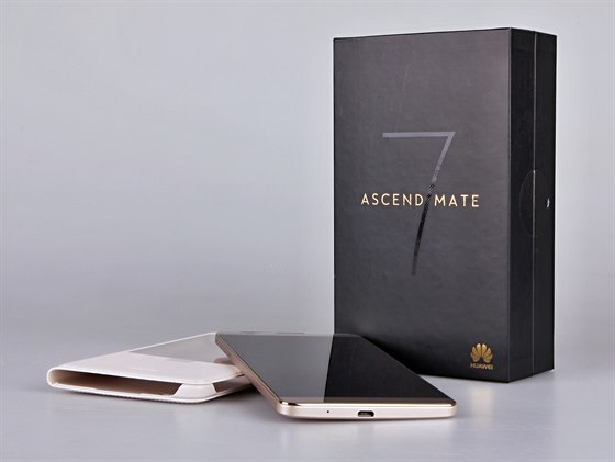 Huawei Ascend Mate7 ve zlat variant