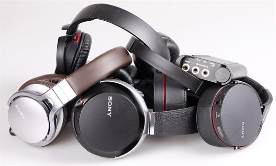 Nová sluchátka a sluchátkový zesilova Sony.