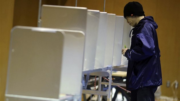 Japonsk pedasn volby 2014. (14. prosince 2014)