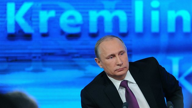 Rusk prezident Vladimir Putin pi vronm projevu (18. prosince 2014)