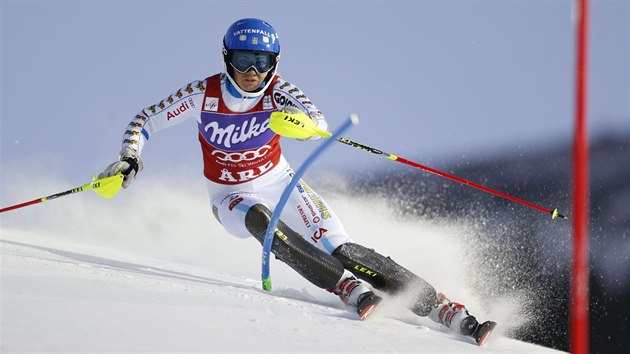 Frida Hansdotterov ve slalomu v Aare.