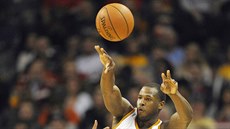 Dion Waiters z Clevelandu pekonal nástrahu v podob potetované ruky a...