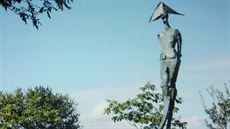 Ukradená bronzová socha MIM DE BURAU Ukradená bronzová socha MIM DE BURAU
