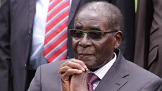 Robert Mugabe se v posledních letech potýká se zdravotními obtíemi. Zaíná se...
