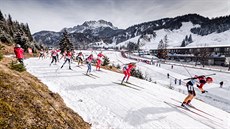 NA TRATI. Biatlonistky při štafetě závodu Světového poháru v Hochfilzenu. NA TRATI. Biatlonistky při štafetě závodu Světového poháru v Hochfilzenu.