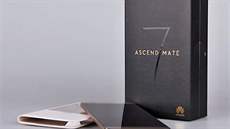Huawei Ascend Mate7 ve zlaté variant