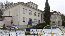 Léčebna v Choceradech je osm let neobsazená. Nyní ji čeká oprava a možná už v... Léčebna v Choceradech je osm let neobsazená. Nyní ji čeká oprava a možná už v...