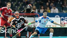 Český florbalista Tomáš Sladký v souboji o bronz proti Švýcarsku na mistrovství... Český florbalista Tomáš Sladký v souboji o bronz proti Švýcarsku na mistrovství...