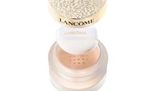 Rozjasující pudr Poudre de Lumiere z limitované kolekce, prodává Lancôme...