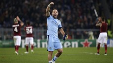 POJISTIL VÍTZSTVÍ. Pablo Zabaleta z Manchesteru City se raduje z výhry nad AS...