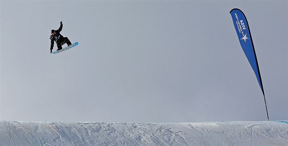 Snowboardista Petr Horák v akci