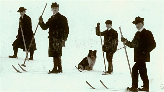 Prvn lyai v Hronov v roce 1903 pnov Matjka, Posselt, ra a vork.