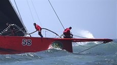 Jachta Comanche v závod Sydney - Hobart.