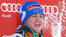 Elisabeth Görglová slaví výhru v super-G ve Val d'Isére. V téměř 34 letech se... Elisabeth Görglová slaví výhru v super-G ve Val d'Isére. V téměř 34 letech se...