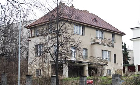 Vila ve Stranicích, kterou koupil Vratislav Myná.
