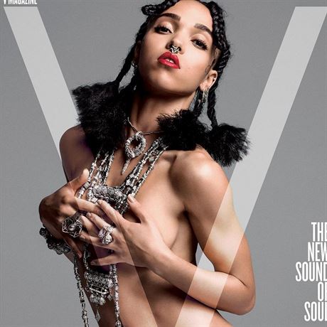 Tahliah Barnettová alias FKA Twigs na titulní stran asopisu V.