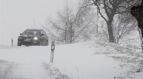 Sníh trápí i idie na ársku. (4. ledna 2015)