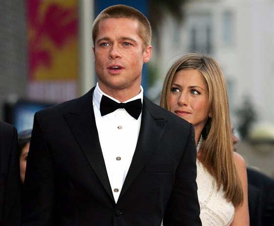 Brad Pitt a Jennifer Anistonová (záí 2004)