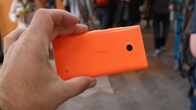 Nokia Lumia 730 na veletrhu IFA v Berln