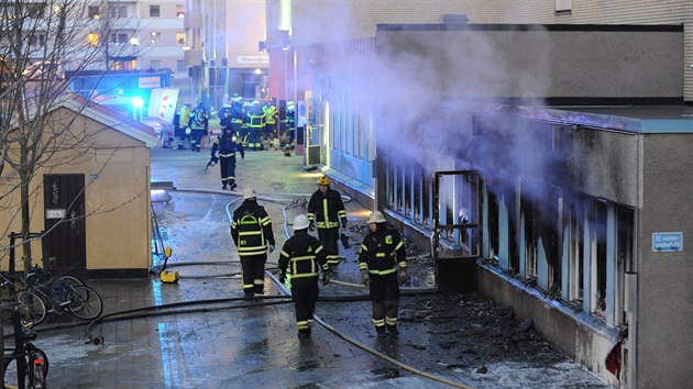 Por meity ve vdskm mst Eskilstuna. V okamiku hskho toku se v n konala modlitba, pt lid skonilo v nemocnici (25. prosince 2014)