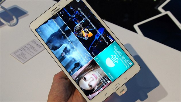 Tablet Samsung Galaxy Tab Pro 8.4 na veletrhu CES v Las Vegas